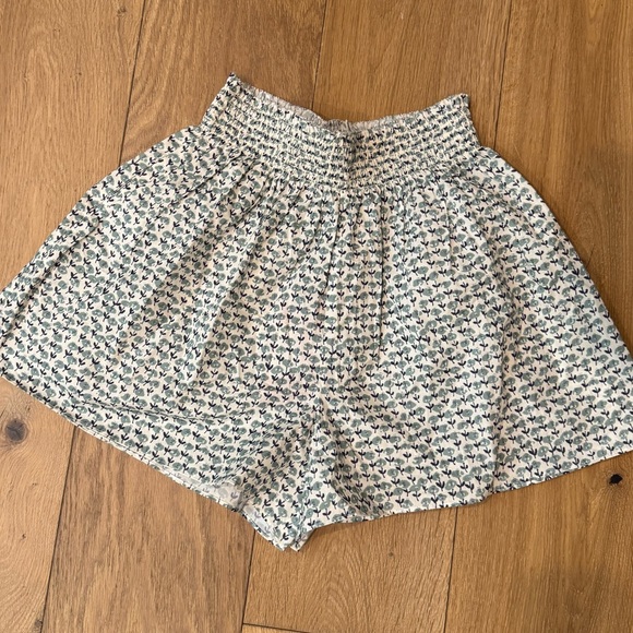 Hunter Bell Smock Waist Jemma Short - Picture 4 of 7